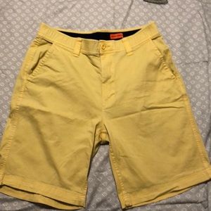 EUC flat front shorts. Perfect for back to school!